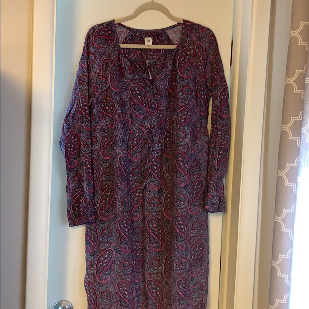 Never worn, Gap maternity dress.